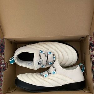 Brand new New balance Caravan Moc